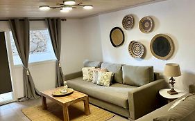 Raffar Luxury Houses Psarou